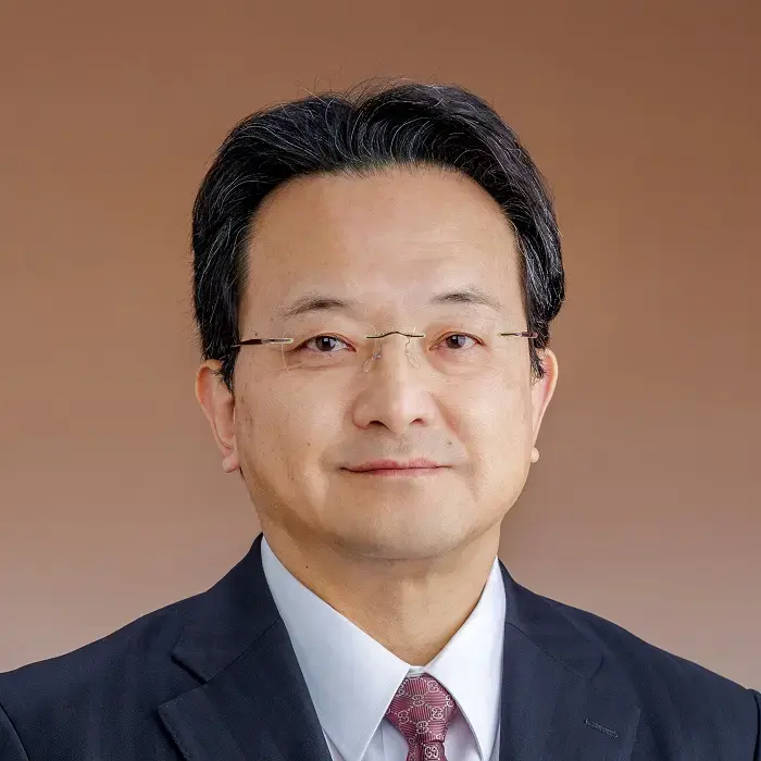 西岡 安彦　先生