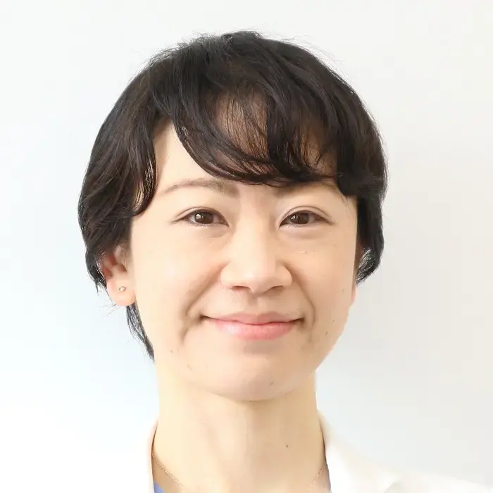 田中 彩絵　先生